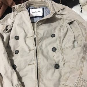 Abercrombie kids trench coat size xl